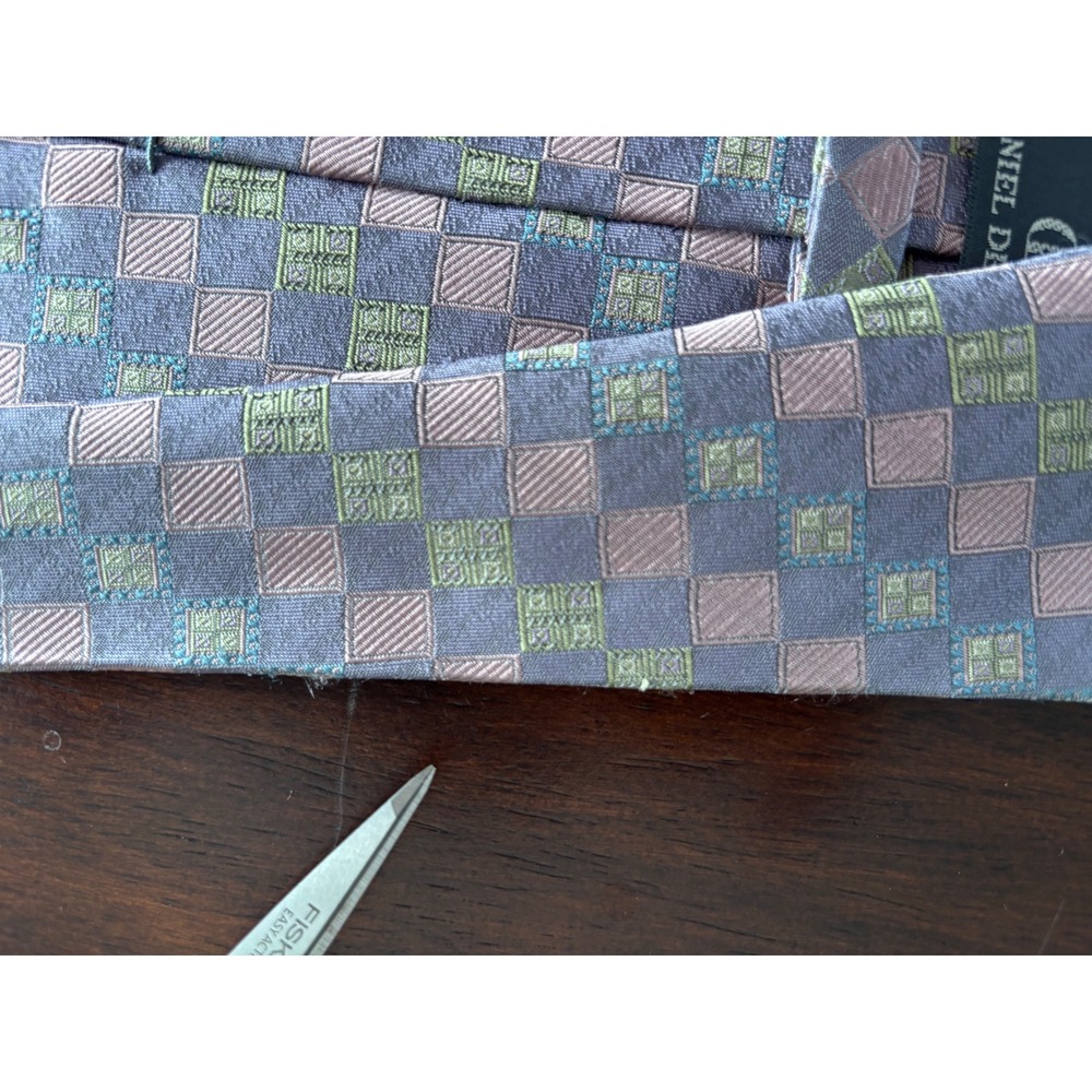 Daniel De Fasson Mens‎ Silk Necktie Gray Pink Green Check Pattern Tie Vintage - Picture 10 of 13